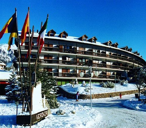Veronza Resort